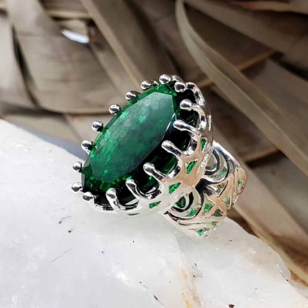 DIOPSIDE QUARTZ STONE LARGE White Rhodium/925 Silver RING